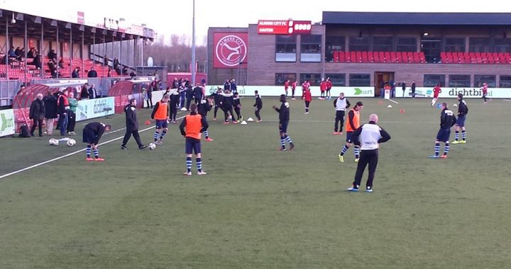 Niet-verplichte busreis naar Almere City Fc.