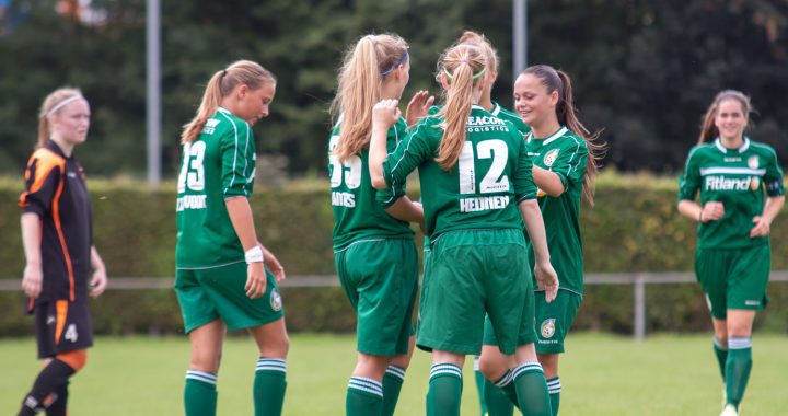 Dames 1 en 2 verliezen oefenpotjes