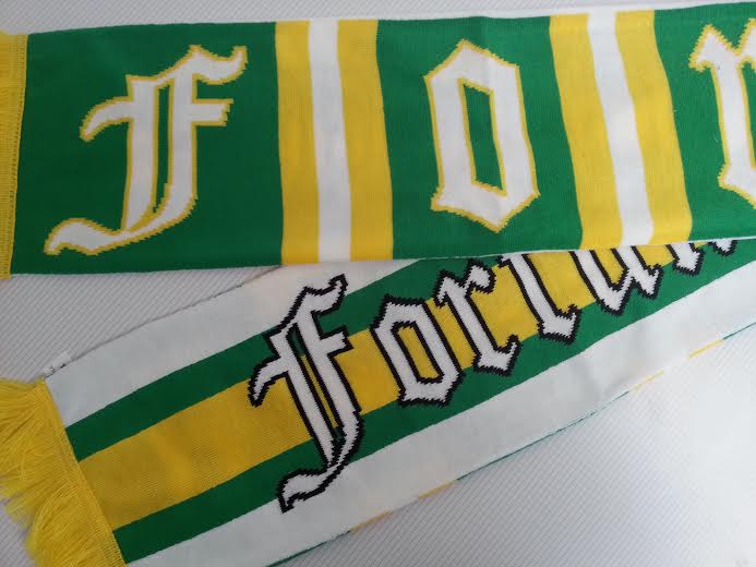Slechthorend Kustlijn Dag Nieuwe Fortuna sjaal in de fanshop! – Fortuna Supporters collectief